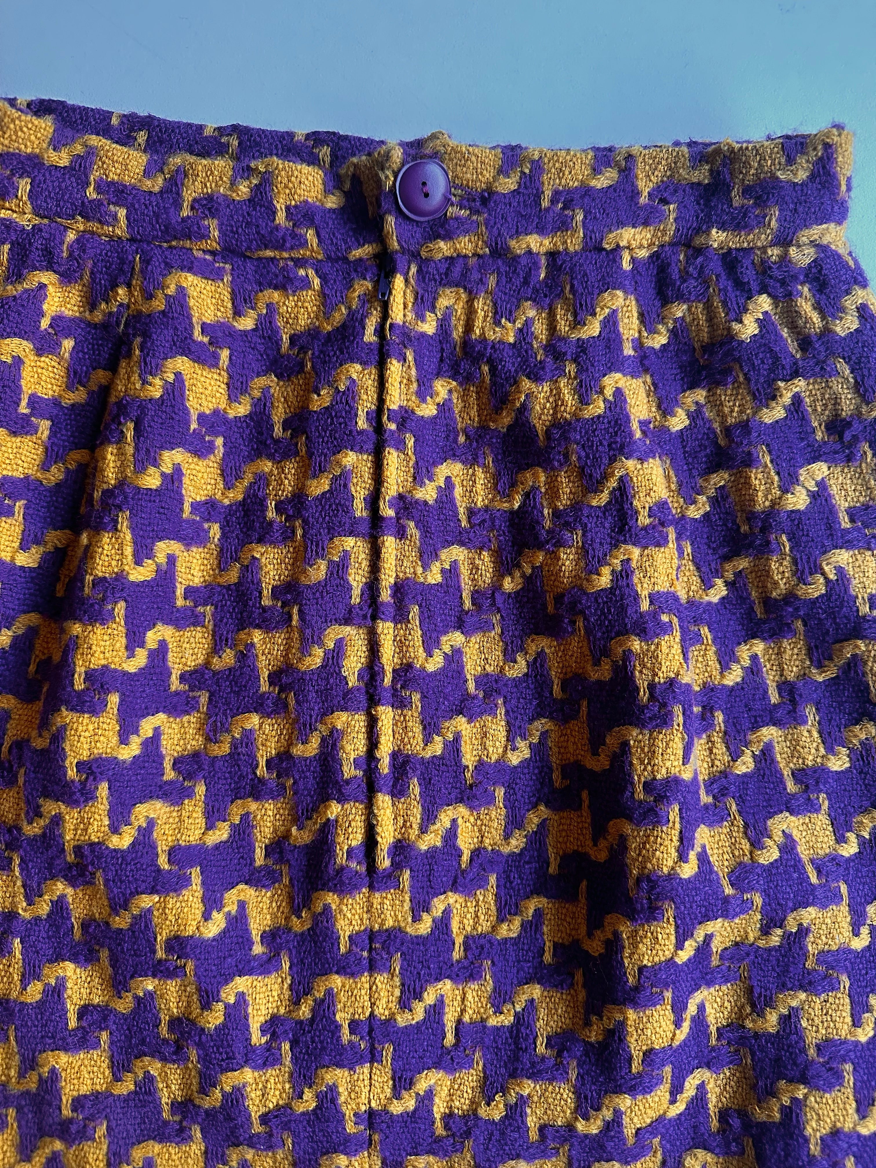 Valentino Boutique houndstooth jacket interior construction lining detail vintage wool tailoring